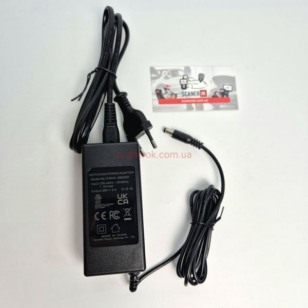 Пусковий пристрій CARKU EPower-326B &ndash; 12/24В 3500А/56000 mAh 4150 фото